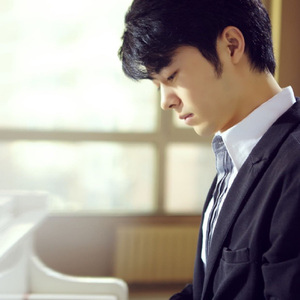 免费看裸体美女www
